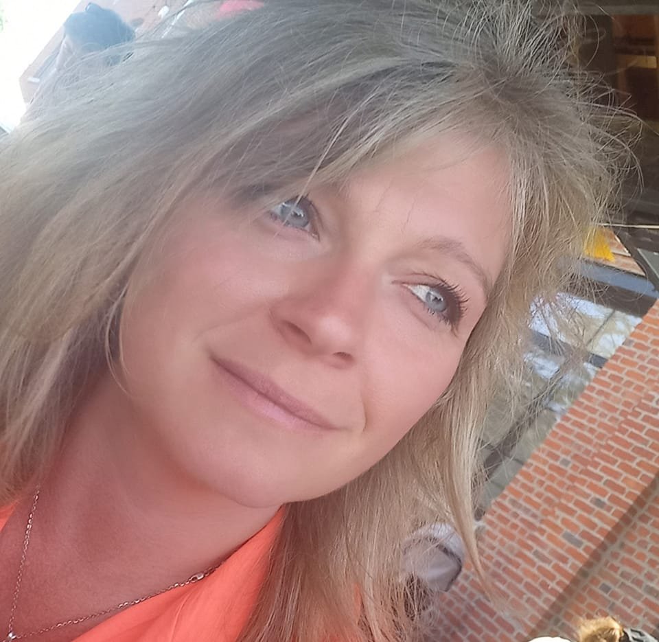 Portrait de Hélène Grégoire, praticienne en soins holistiques